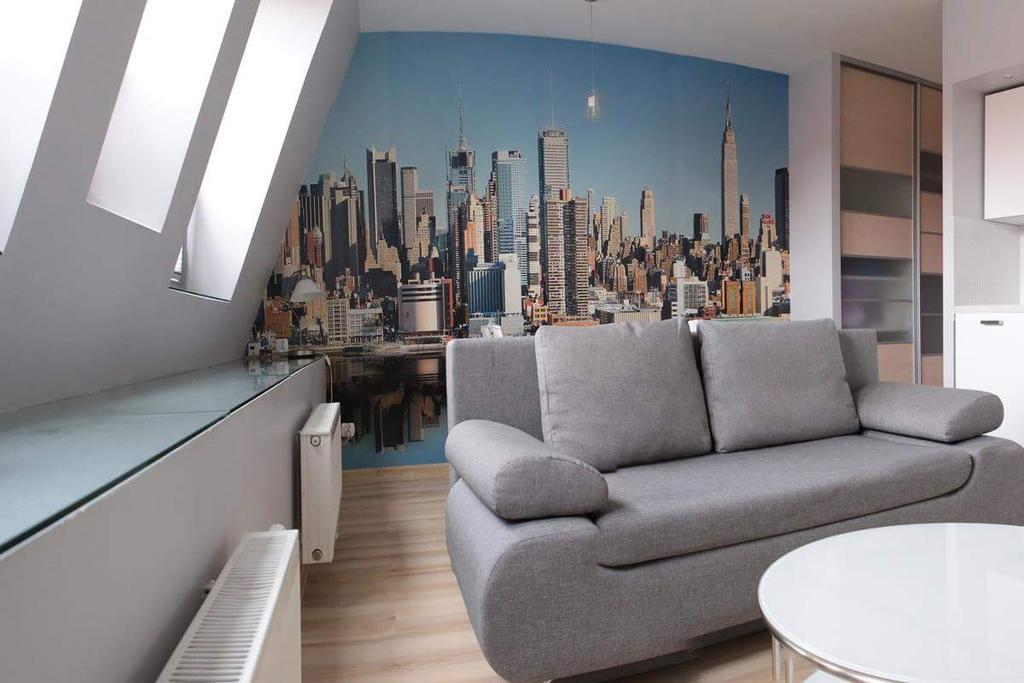 Studio di 35 m² in Appartamento con 1 bagno privato in zona Poznan Centro Esterno foto