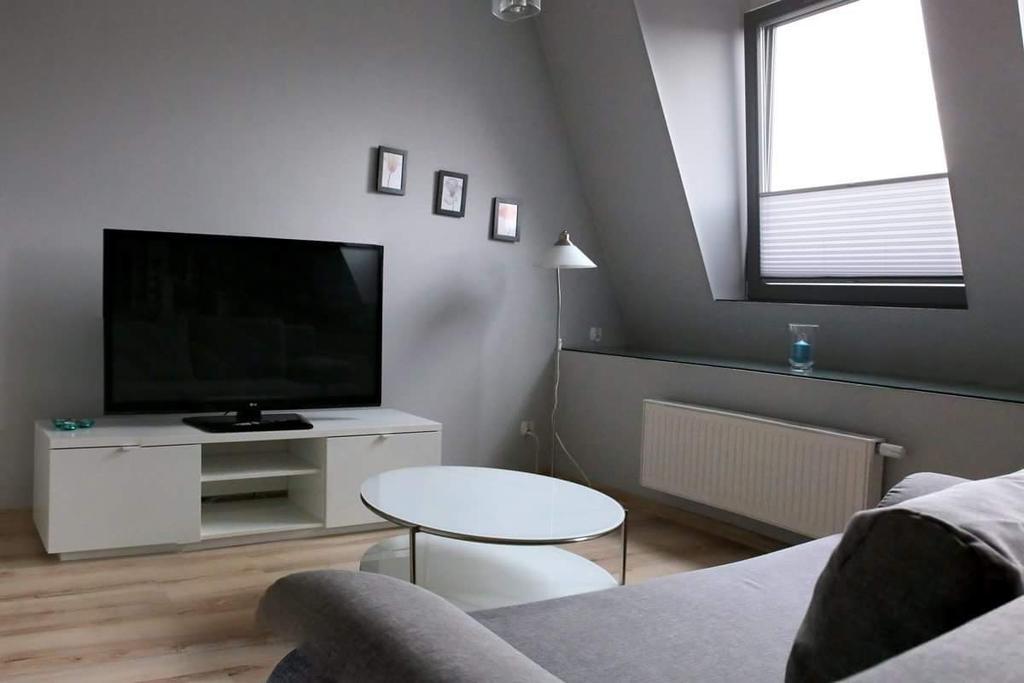 Studio di 35 m² in Appartamento con 1 bagno privato in zona Poznan Centro Esterno foto