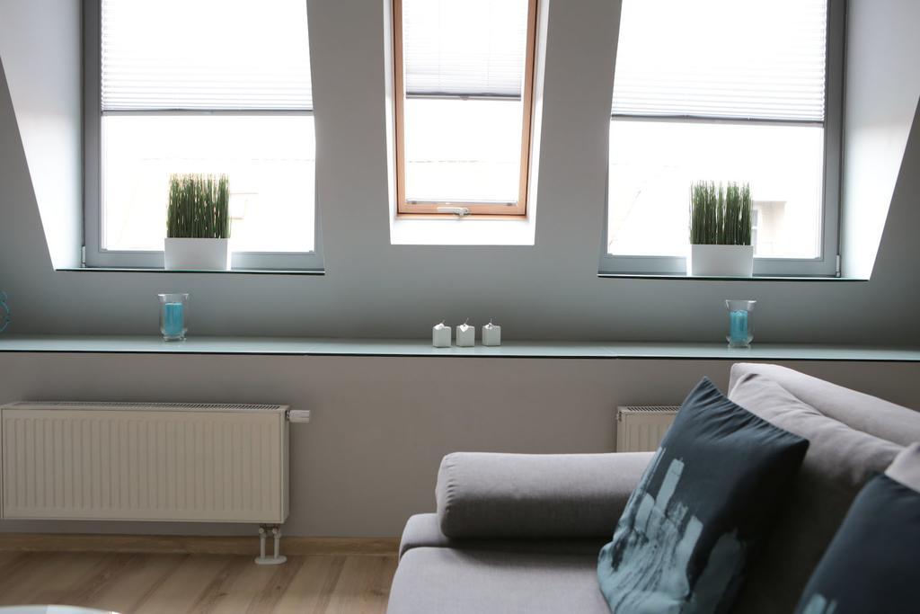 Studio di 35 m² in Appartamento con 1 bagno privato in zona Poznan Centro Esterno foto