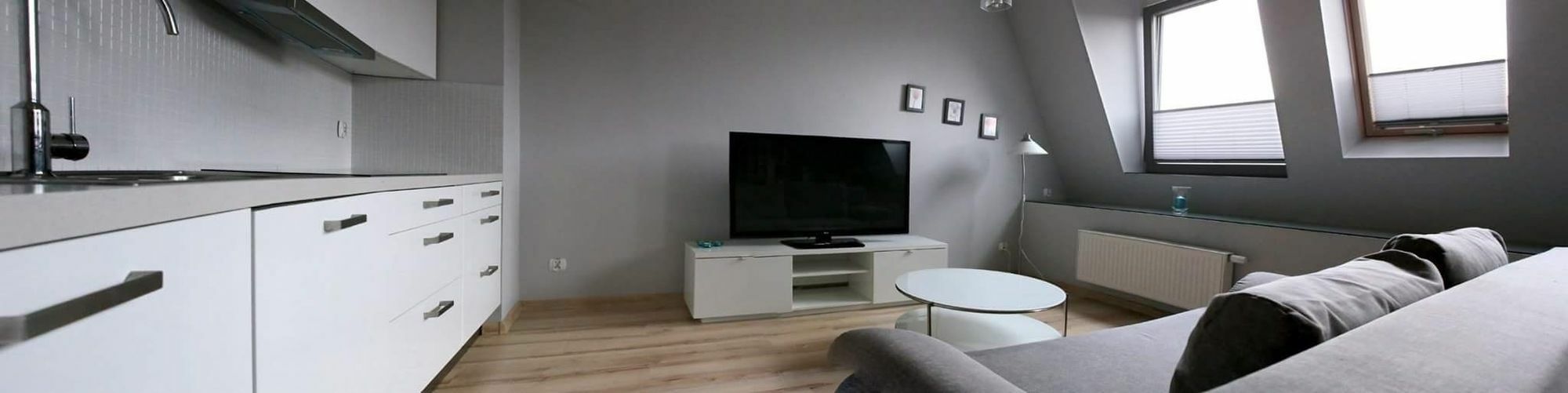 Studio di 35 m² in Appartamento con 1 bagno privato in zona Poznan Centro Esterno foto